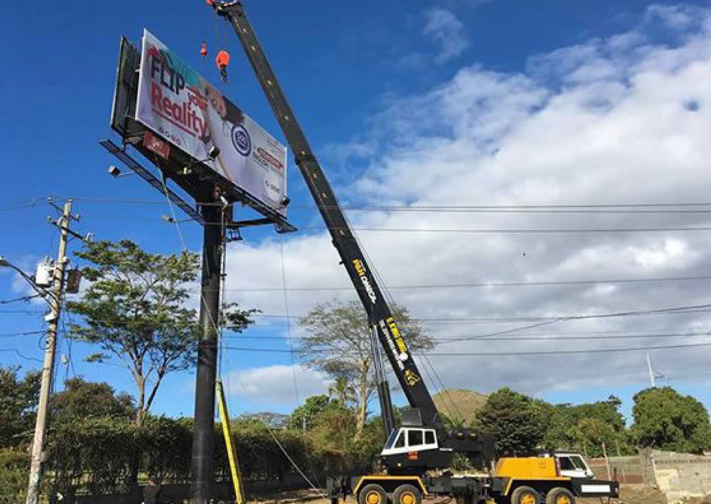 instalacion-de-vallas-publicitarias-y-rotulos-02